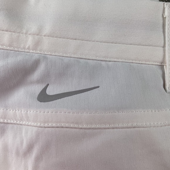 NEW Nike Tiger Woods Collection Mens Golf Shorts White Standard Fit Size 36 - Picture 9 of 11
